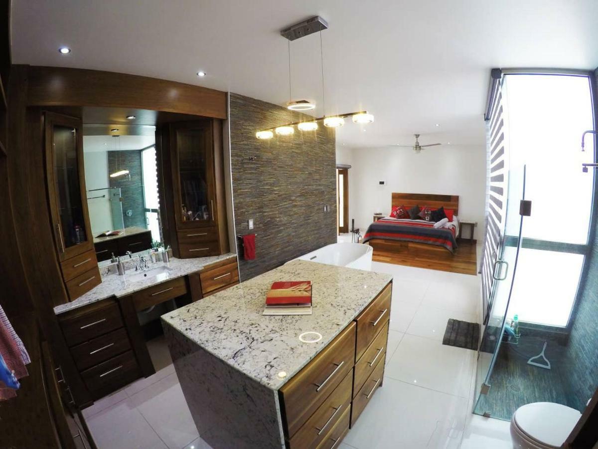 En El Centro Penthouse Lujo Ac Wifi 300mbps Apartment *