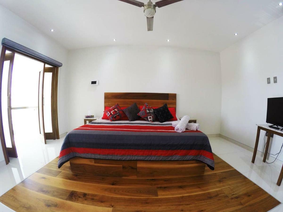 En El Centro Penthouse Lujo Ac Wifi 300mbps Apartment
